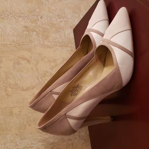 Nine West suede heels in beige and brown